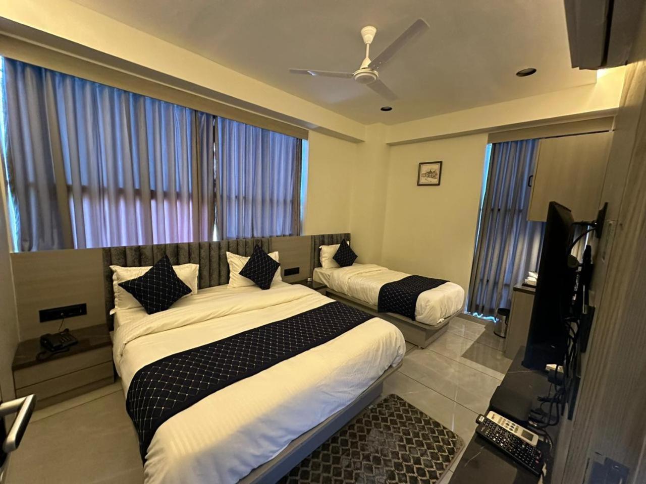 Hotel Asiana Sky Motera Ахмедабад Экстерьер фото