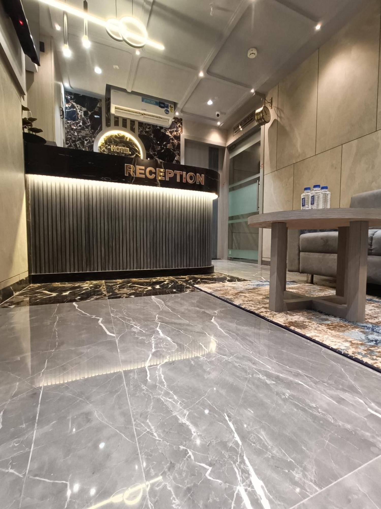 Hotel Asiana Sky Motera Ахмедабад Экстерьер фото